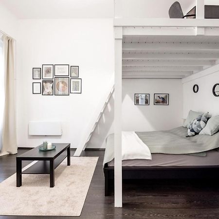Ferienwohnung Charming Downtown Hideaway Steps From New York Cafe! Budapest Exterior foto